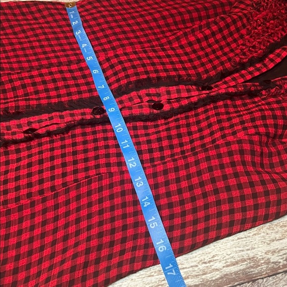Forever 21 Cirque Red & Black Checkered Sleeveless Button-Down Top – Size M - Picture 6 of 11